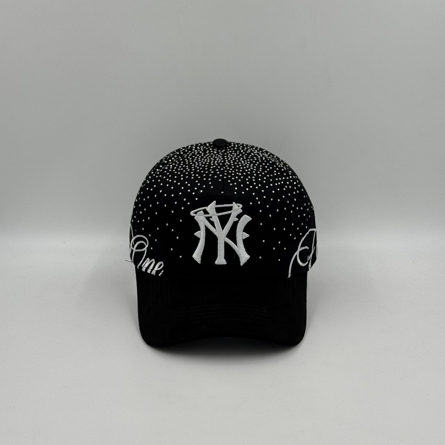 Thirtyone Hats New World Crystals (Black)