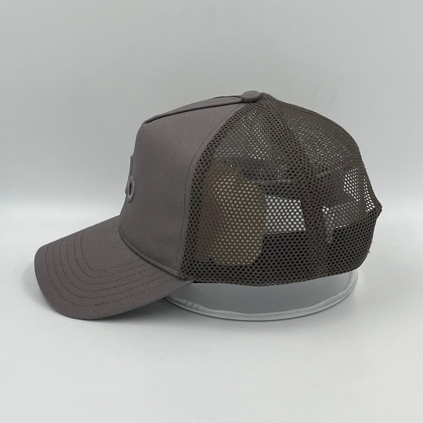 Gorra de Malla Alo Yoga (Brown)