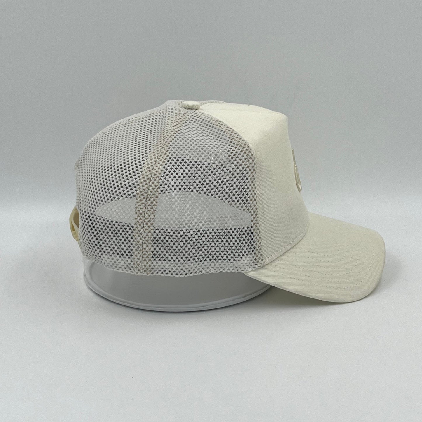 Gorra de Malla Alo Yoga (White)