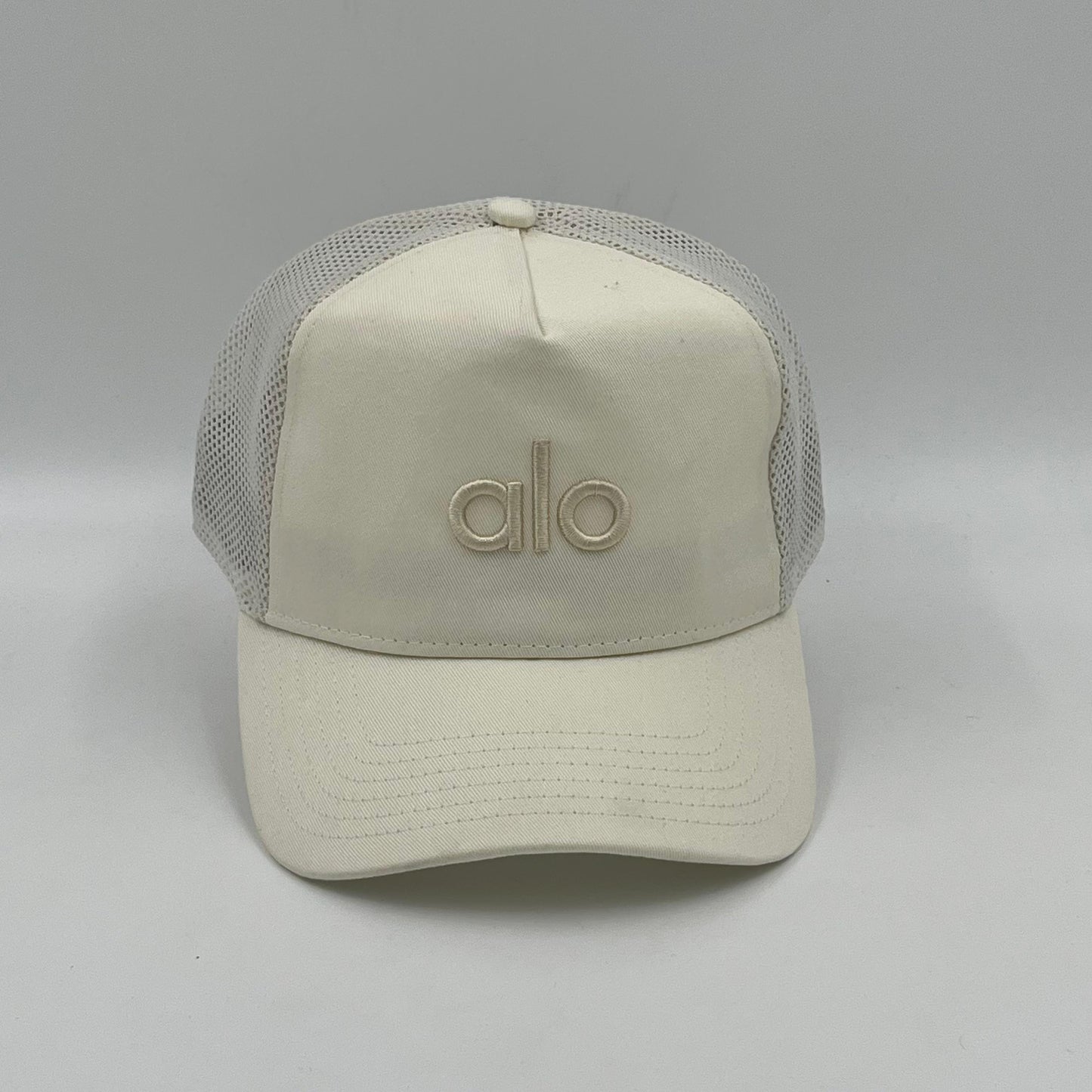 Gorra de Malla Alo Yoga (White)