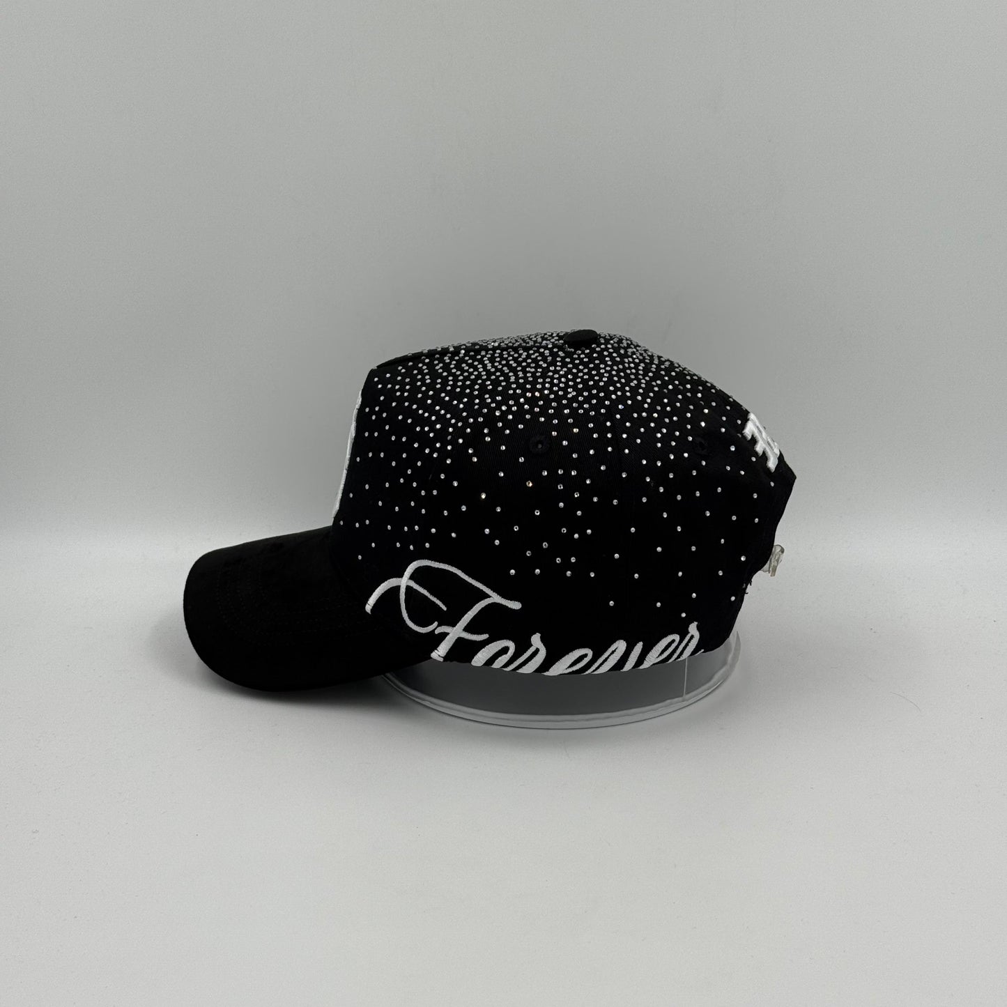 Thirtyone Hats New World Crystals (Black)