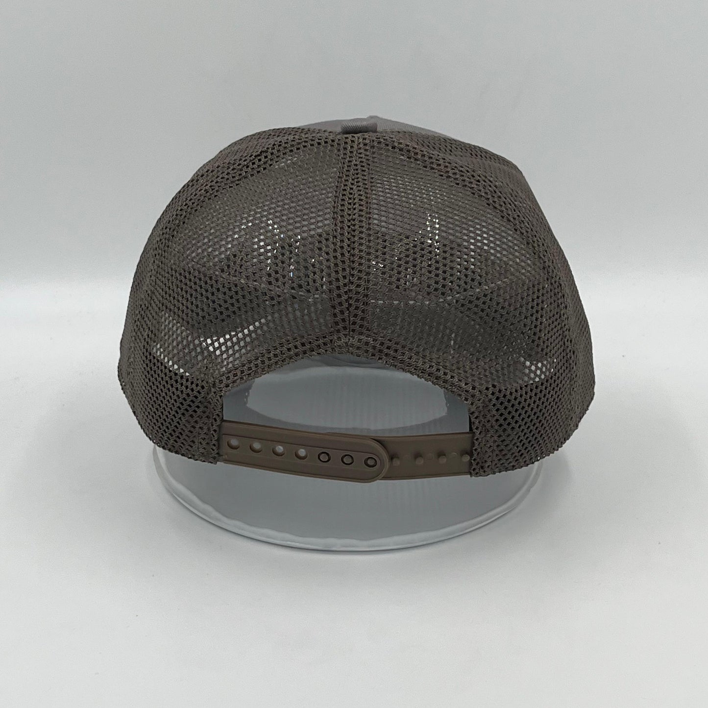 Gorra de Malla Alo Yoga (Brown)