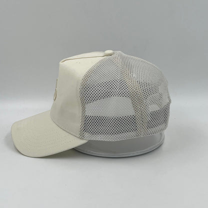 Gorra de Malla Alo Yoga (White)